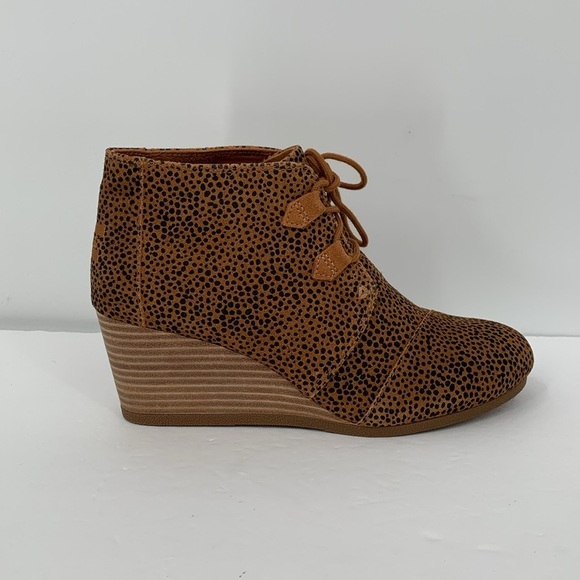 TOMS Kala wedge ankle boots booties lace-up mini Cheetah suede shoe brown new 10 - Picture 1 of 9